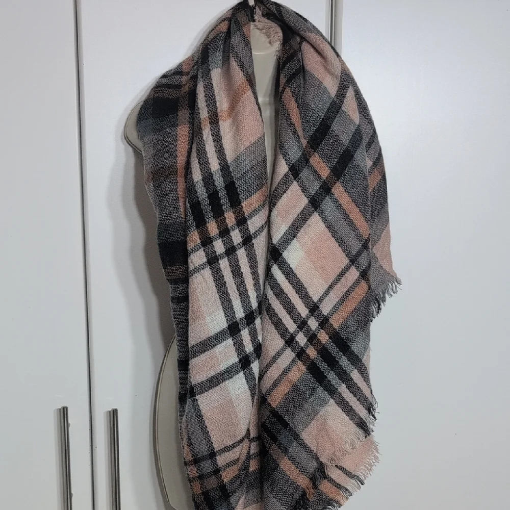 Apt. 9 Plaid Scarf - Black, Pink, and Cream